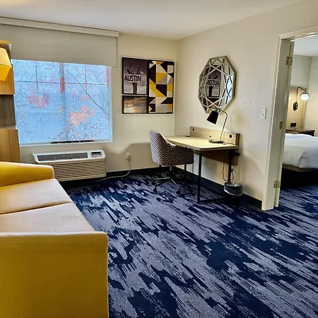 La Quinta By Wyndham Austin Southwest Hotel